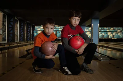 Découvrez les règles du bowling expliquées pour les débutants en 2026